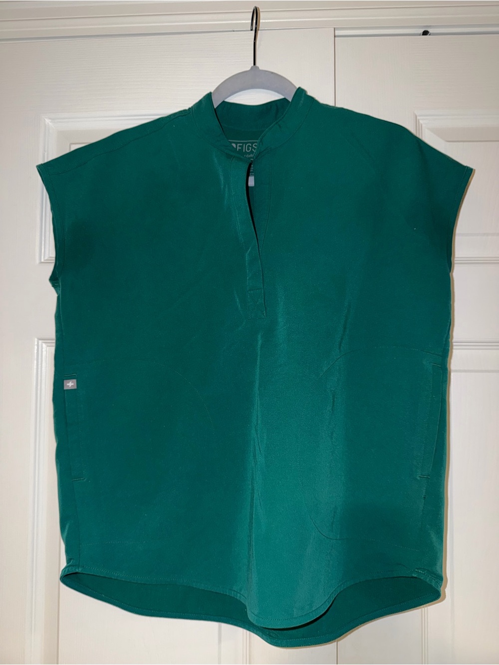 Figs Women's Rafaela Scrub Top in Forest Green